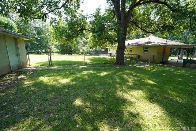 9123 S Heights Road, Little Rock, AR 72209