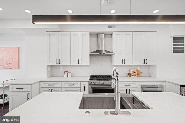 2316 2ND ST NE, Washington, DC 20002