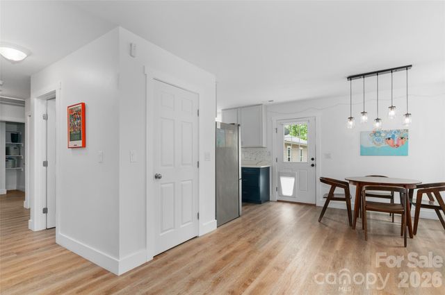 250 Virginia Avenue, Asheville, NC 28806