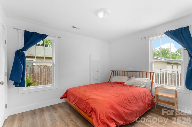 250 Virginia Avenue, Asheville, NC 28806