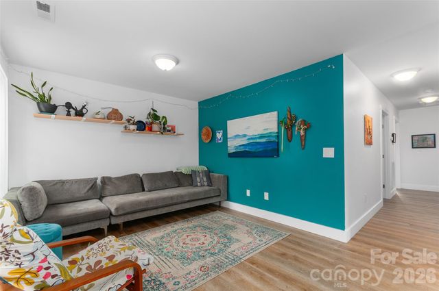 250 Virginia Avenue, Asheville, NC 28806