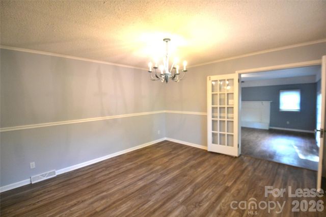 501 White Oak Lane, Matthews, NC 28104