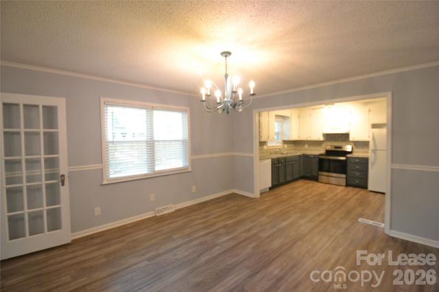 501 White Oak Lane, Matthews, NC 28104