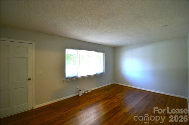 501 White Oak Lane, Matthews, NC 28104