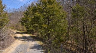 912 Cooley King Road, Kodak, TN 37764