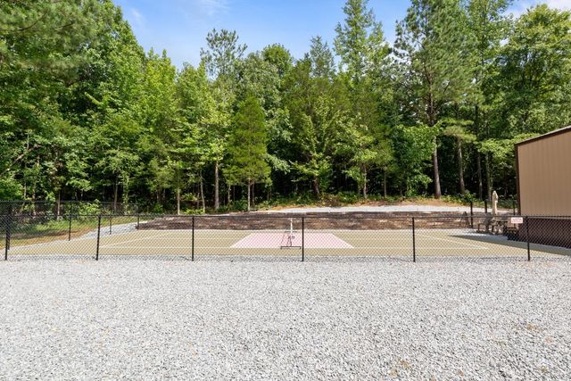 173 Fern Ct, Buchanan, TN 38222