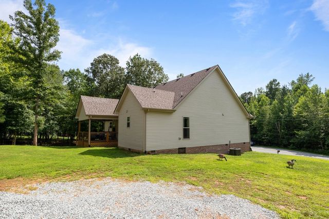 173 Fern Ct, Buchanan, TN 38222