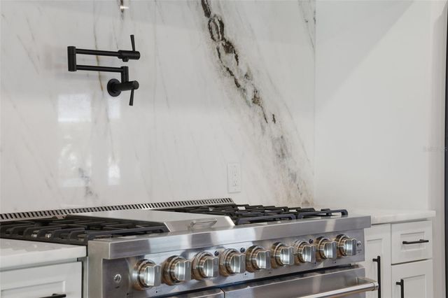 2795 N BEACH ROAD B, Englewood, FL 34223