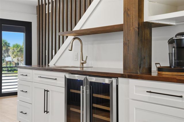 2795 N BEACH ROAD B, Englewood, FL 34223