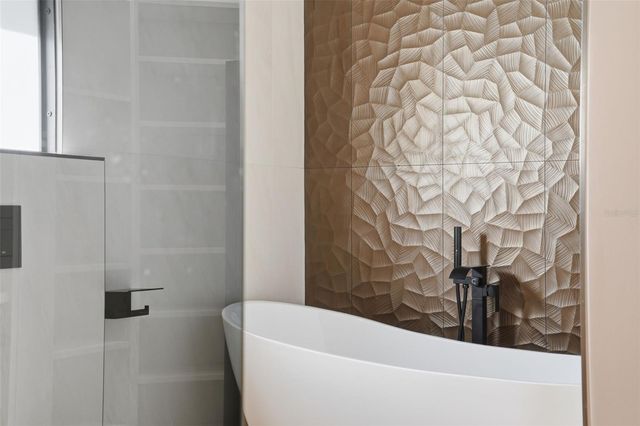 2795 N BEACH ROAD B, Englewood, FL 34223