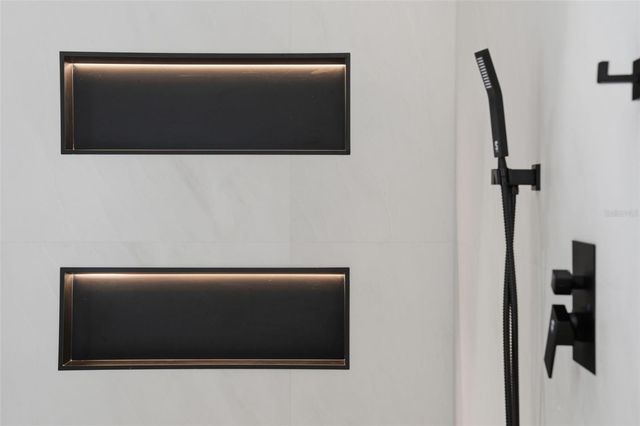 2795 N BEACH ROAD B, Englewood, FL 34223