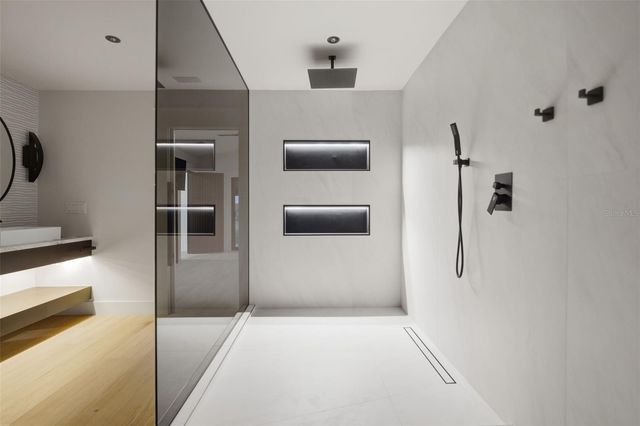 2795 N BEACH ROAD B, Englewood, FL 34223