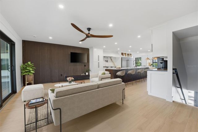 2795 N BEACH ROAD B, Englewood, FL 34223