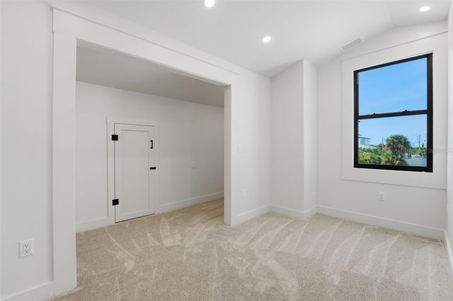 2795 N BEACH ROAD B, Englewood, FL 34223