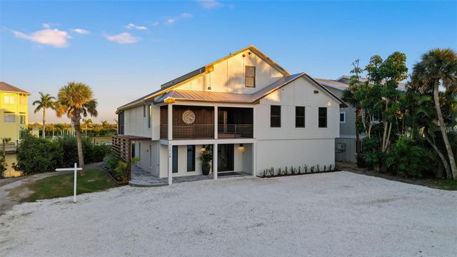 2795 N BEACH ROAD B, Englewood, FL 34223