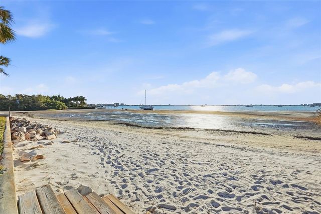 3585 41ST WAY S B, St Petersburg, FL 33711