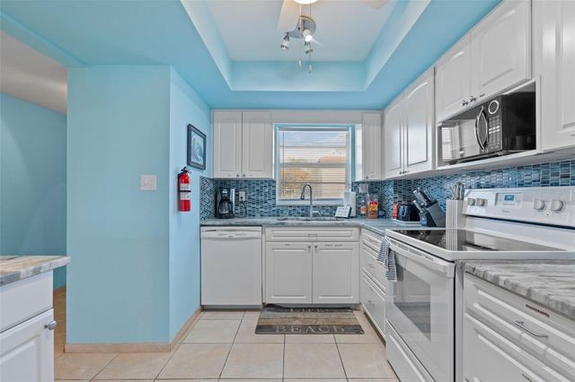 5600 BEACH WAY DRIVE 210, Sarasota, FL 34242