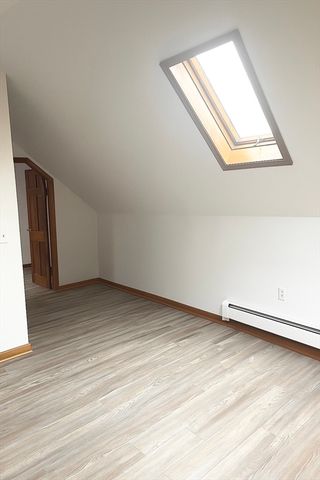 345 Park Ave 3R, Worcester, MA 01610