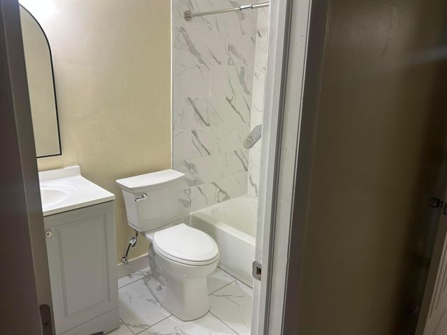 2451 NW 41st Avenue 307, Lauderhill, FL 33313