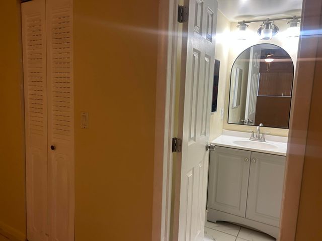 2451 NW 41st Avenue 307, Lauderhill, FL 33313