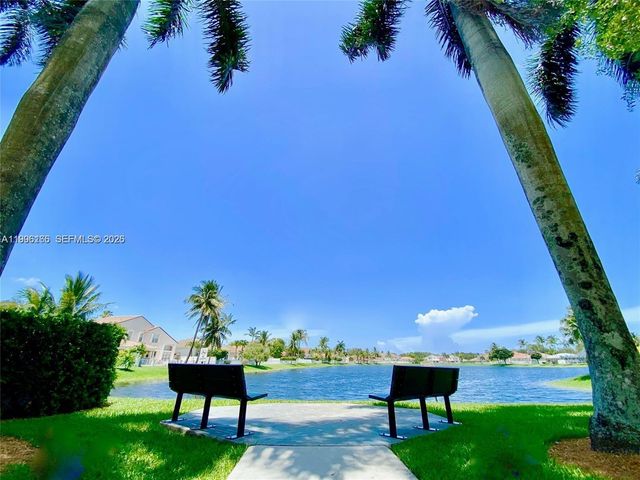 4938 SW 33rd Way, Hollywood, FL 33312