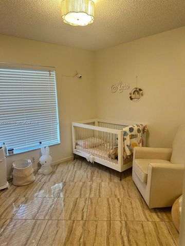 4938 SW 33rd Way, Hollywood, FL 33312