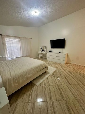 4938 SW 33rd Way, Hollywood, FL 33312