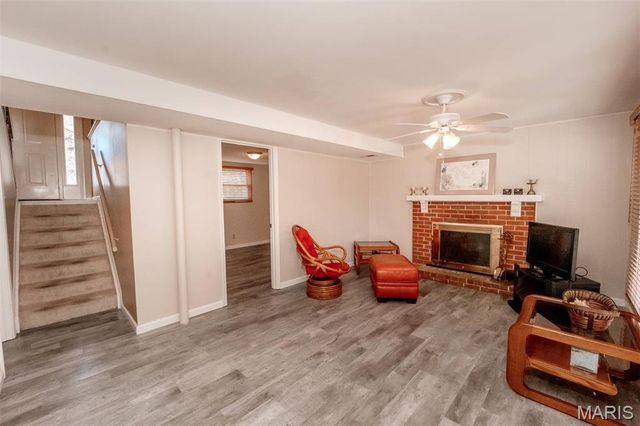 624 Sandy Oak Drive, Manchester, MO 63021