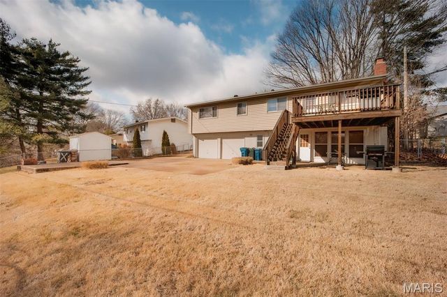 624 Sandy Oak Drive, Manchester, MO 63021
