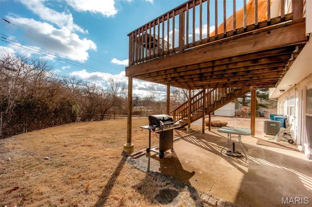 624 Sandy Oak Drive, Manchester, MO 63021