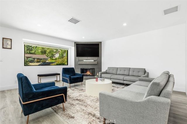 7136 Forest Hills, West Hills, CA 91307
