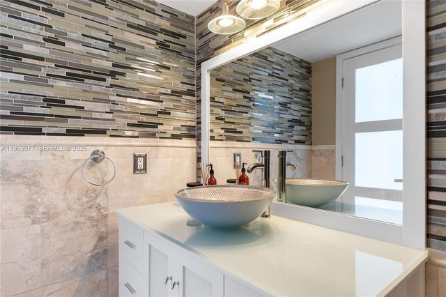 2101 S Ocean Dr 2804, Hollywood, FL 33019