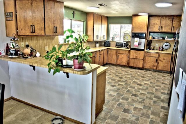 111 Marseille Lane, Thermal, CA 92274