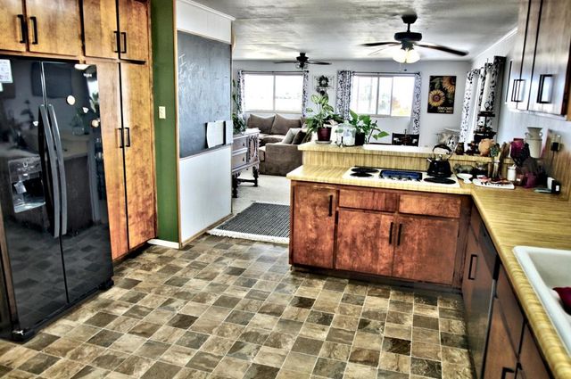 111 Marseille Lane, Thermal, CA 92274