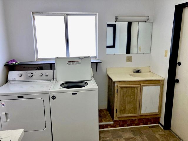 111 Marseille Lane, Thermal, CA 92274