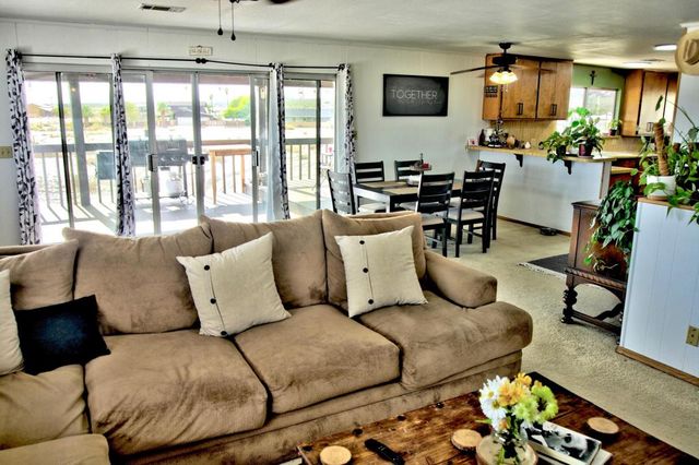 111 Marseille Lane, Thermal, CA 92274