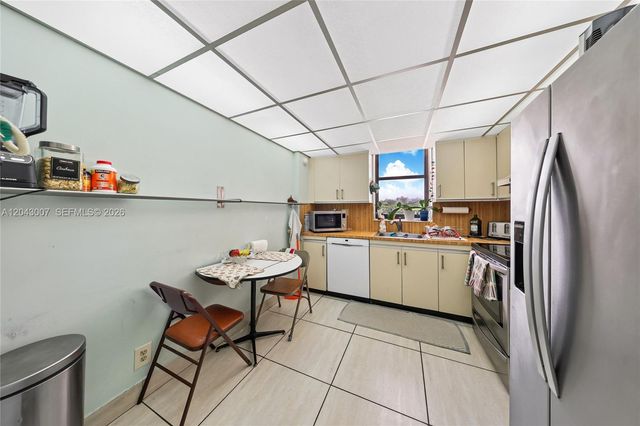 18181 NE 31st Court 506, Aventura, FL 33160