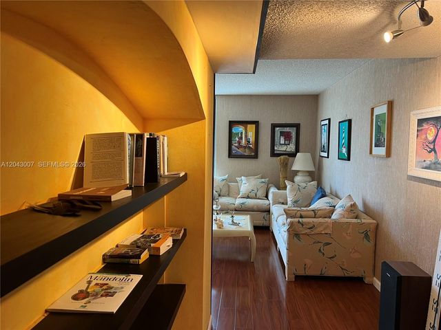 18181 NE 31st Court 506, Aventura, FL 33160