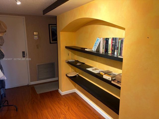 18181 NE 31st Court 506, Aventura, FL 33160