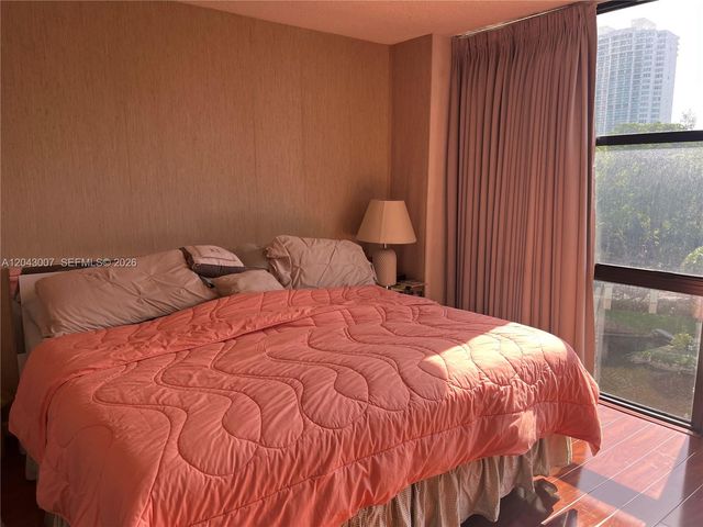18181 NE 31st Court 506, Aventura, FL 33160