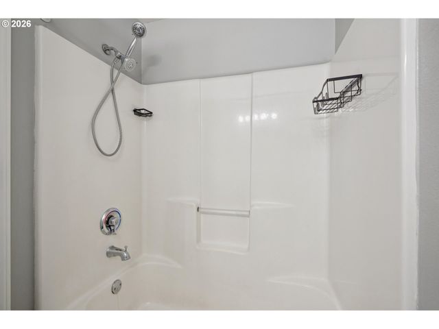 1030 Nw RACHEL St, Hillsboro, OR 97124