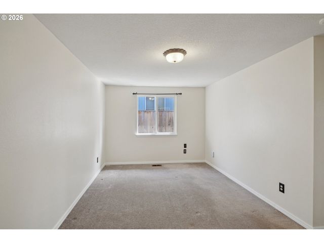 1030 Nw RACHEL St, Hillsboro, OR 97124