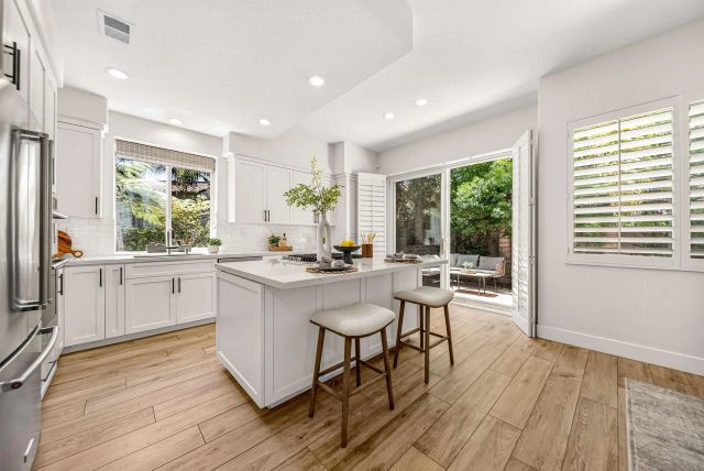7100 Surfbird, Carlsbad, CA 92011
