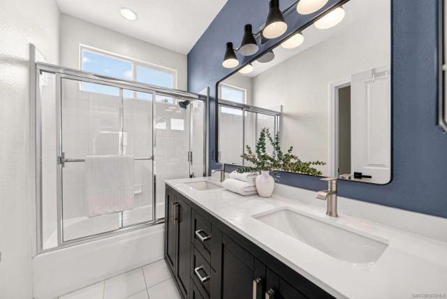 7100 Surfbird, Carlsbad, CA 92011