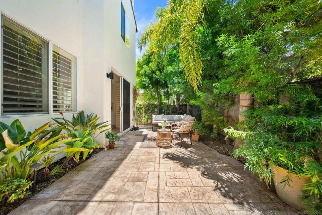 7100 Surfbird, Carlsbad, CA 92011