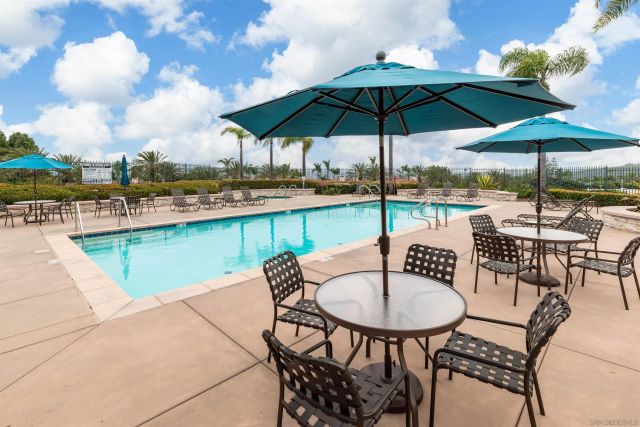 7100 Surfbird, Carlsbad, CA 92011
