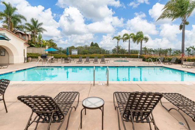7100 Surfbird, Carlsbad, CA 92011