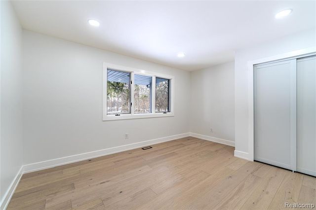 22959 Bristol Court, Bingham Farms, MI 48025