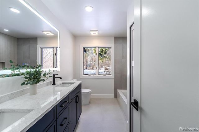 22959 Bristol Court, Bingham Farms, MI 48025