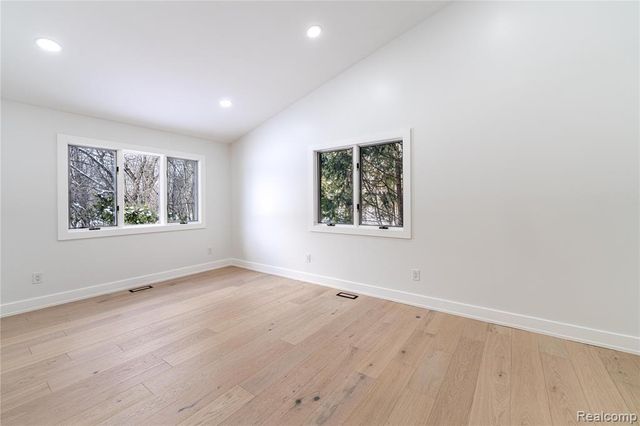 22959 Bristol Court, Bingham Farms, MI 48025